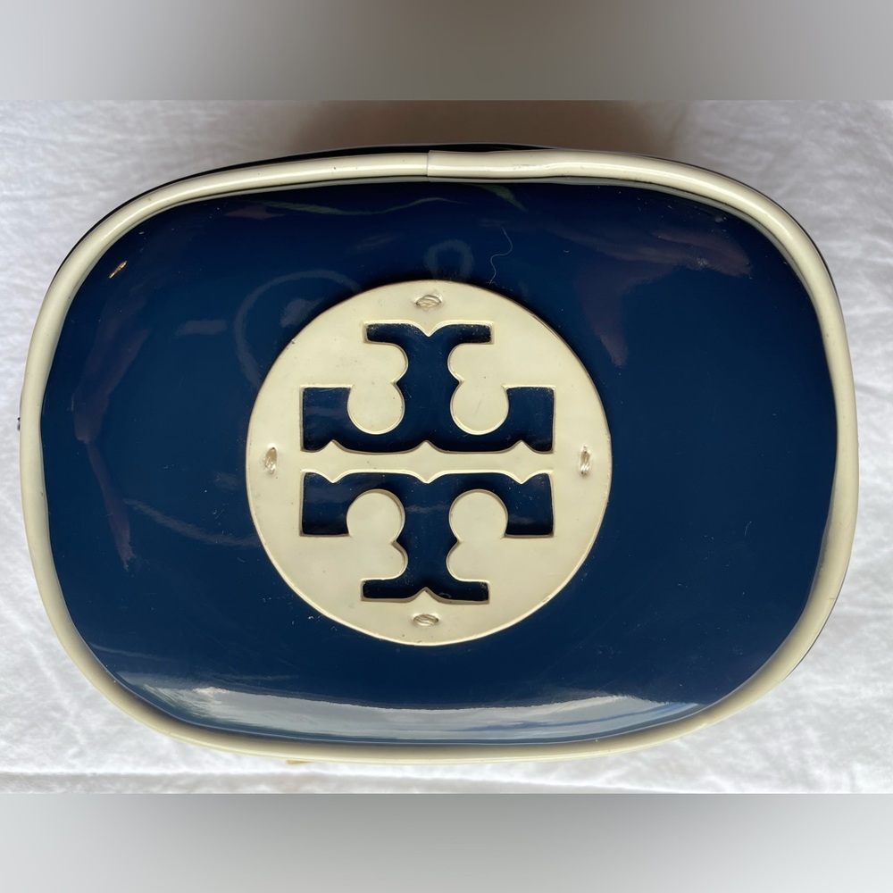 EUC. Tory Burch. Mini purse. Navy blue patent leather. Cosmetic bag. Clutch.